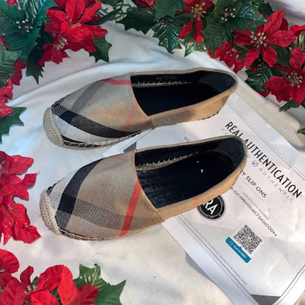 Burberry Nova Check Espadrilles - Picture 5 of 9